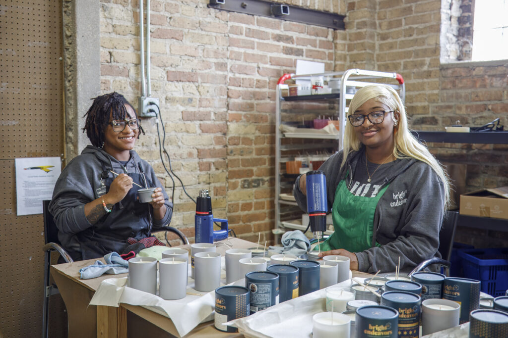 Bright Endeavors/New Moms Chicago.